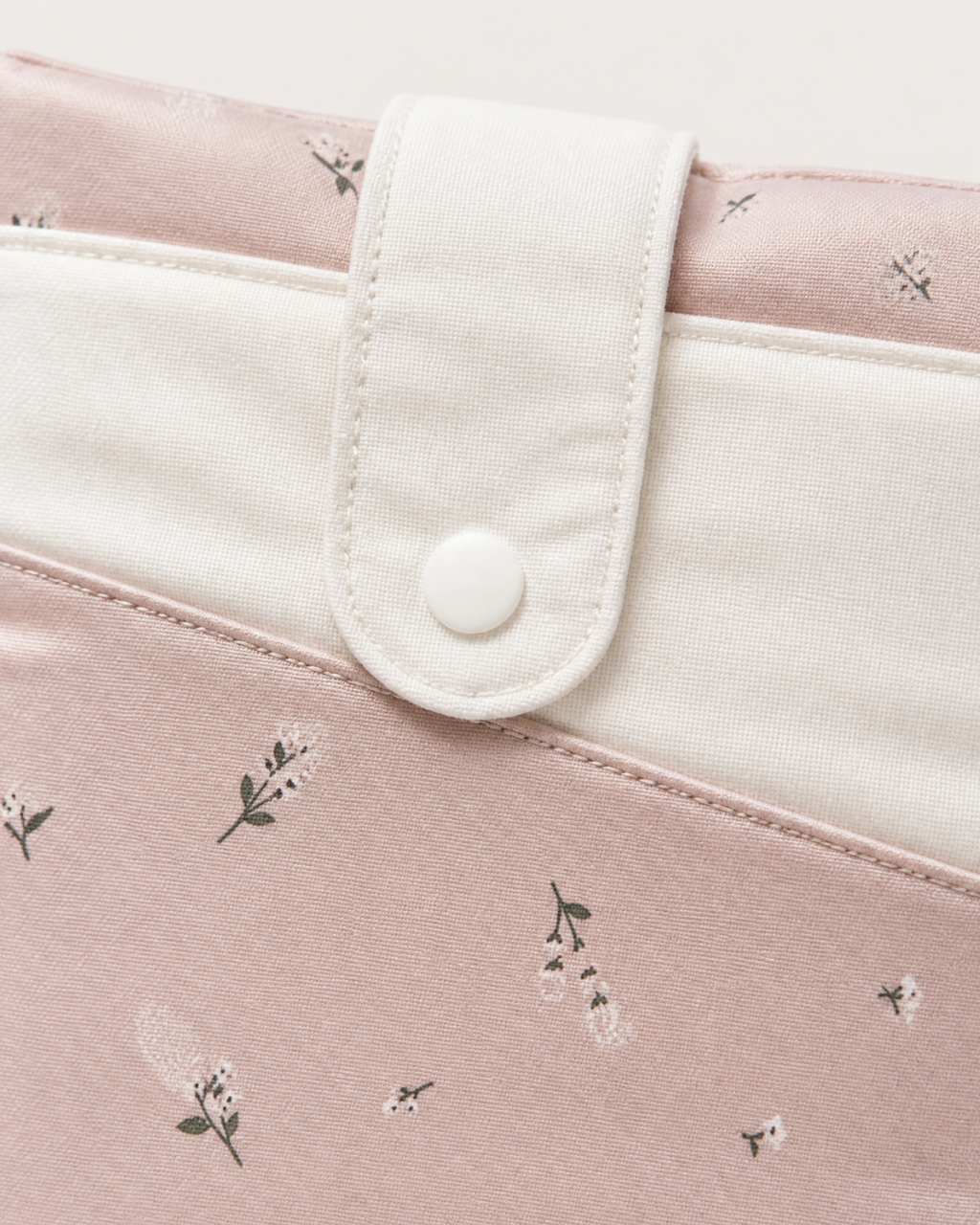 Two-Pocket Pink Book and Kindle Sleve