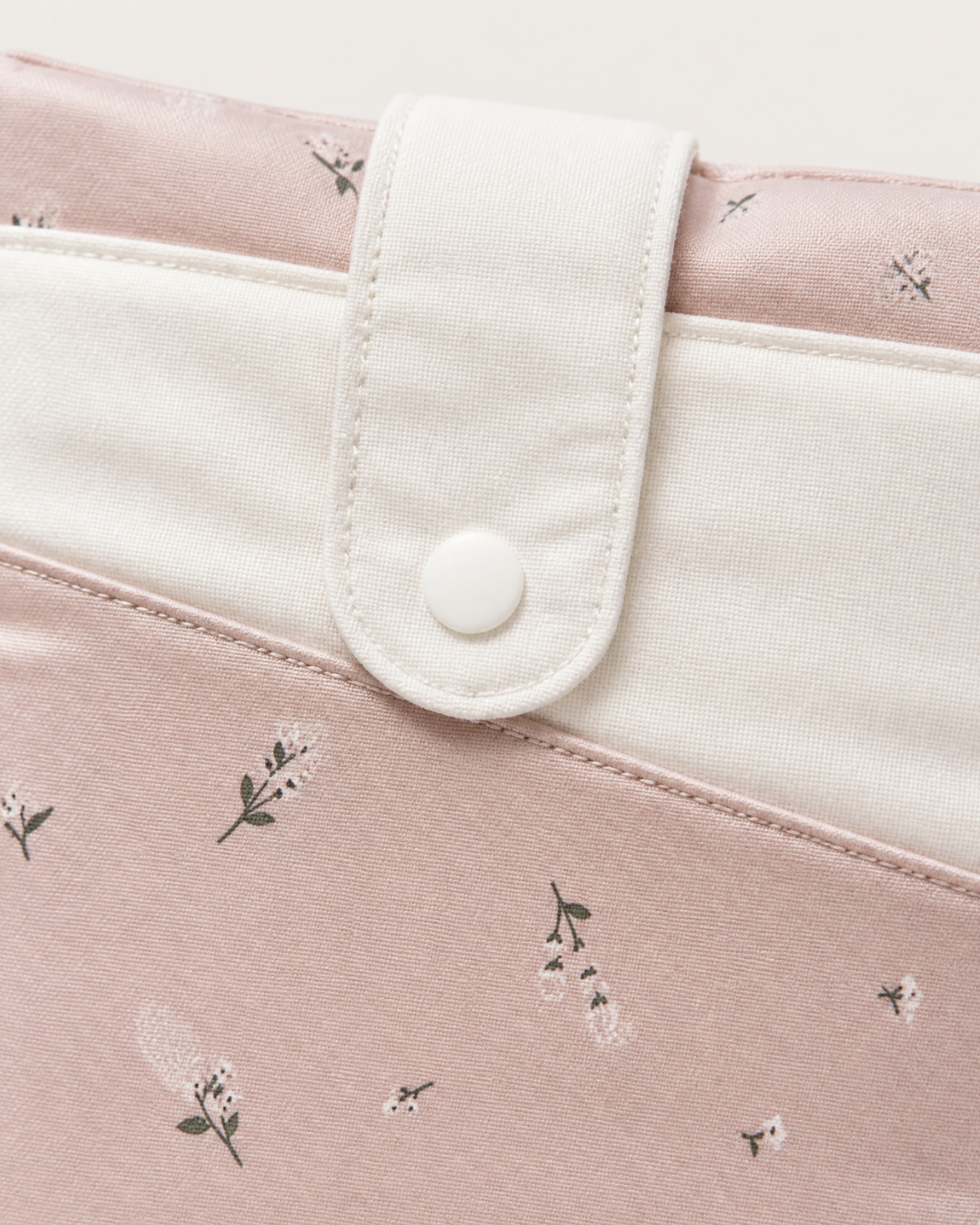 Two-Pocket Pink Book and Kindle Sleve